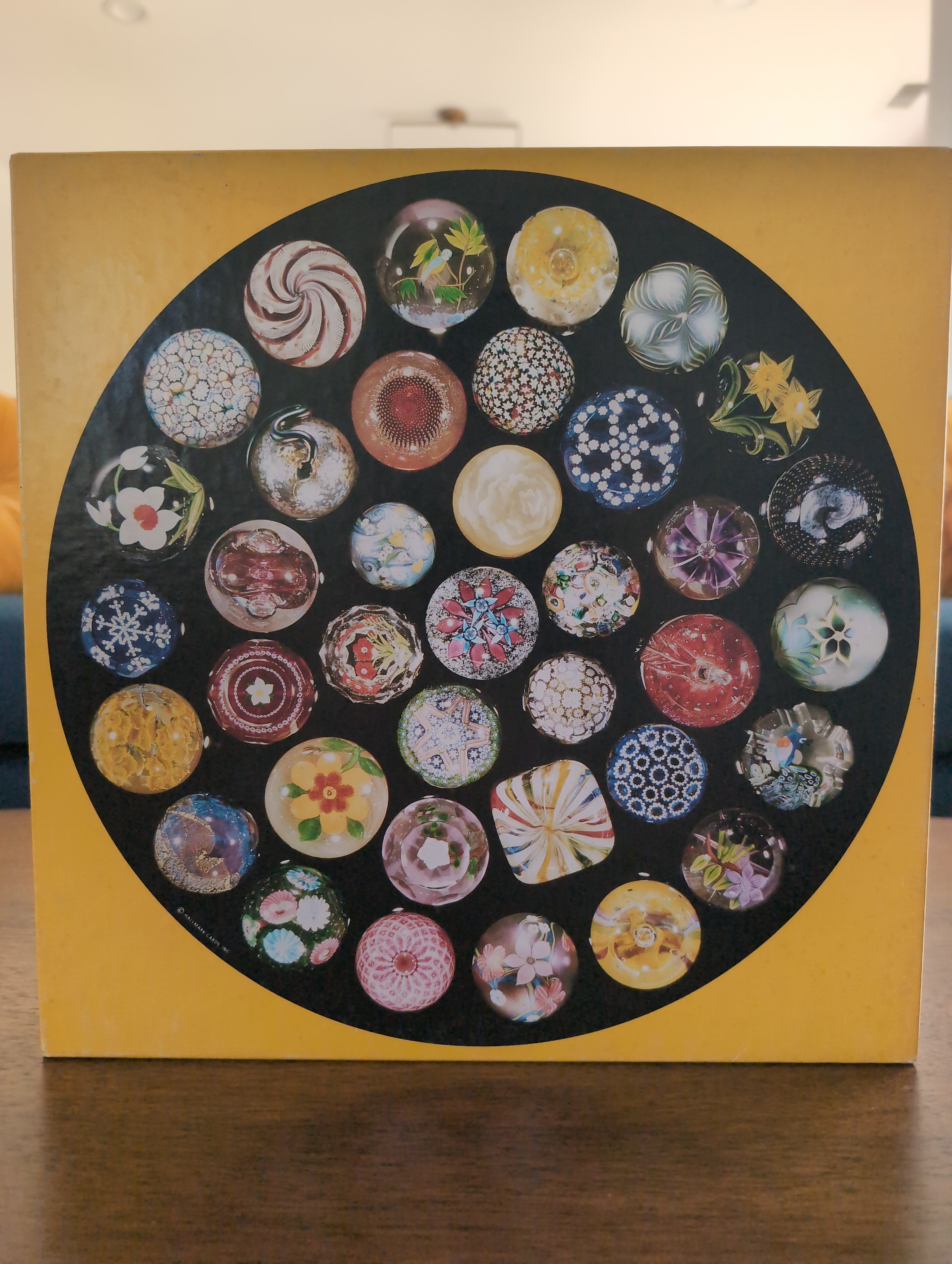 The Paperweight Puzzle (1987), 500-piece round puzzle, Springbok